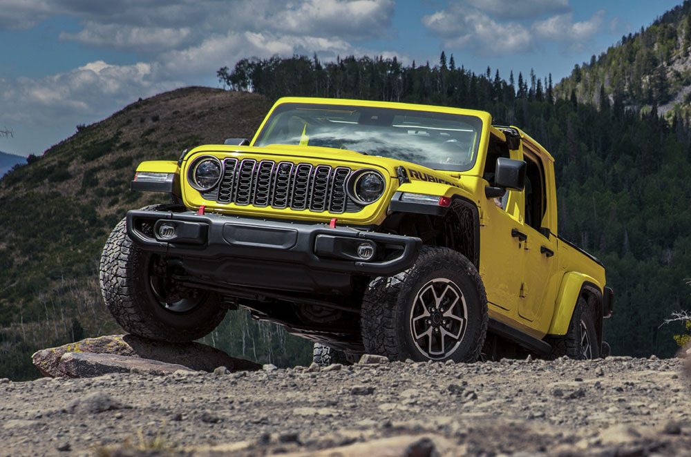 Jeep has rolled out the 2024 Jeep Gladiator in America Autodeal