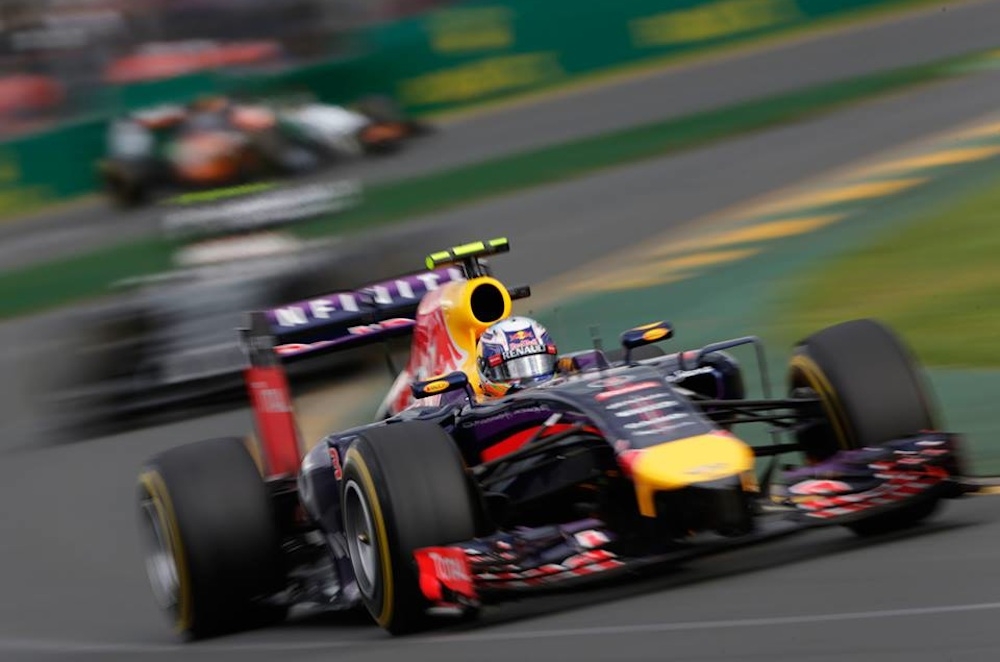 Ricciardo stripped of points in season-opener | Autodeal