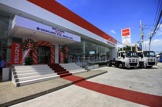 Isuzu PH officially opens Sta. Rosa dealership in Laguna | Autodeal