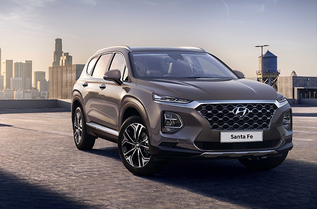 Hyundai grants us first look on the 2019 Santa Fe Autodeal