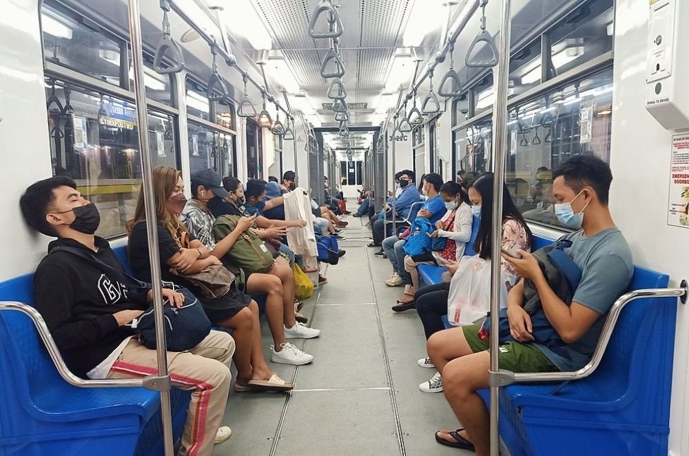 DOTr: Unvaccinated persons are banned from public transportation in ...